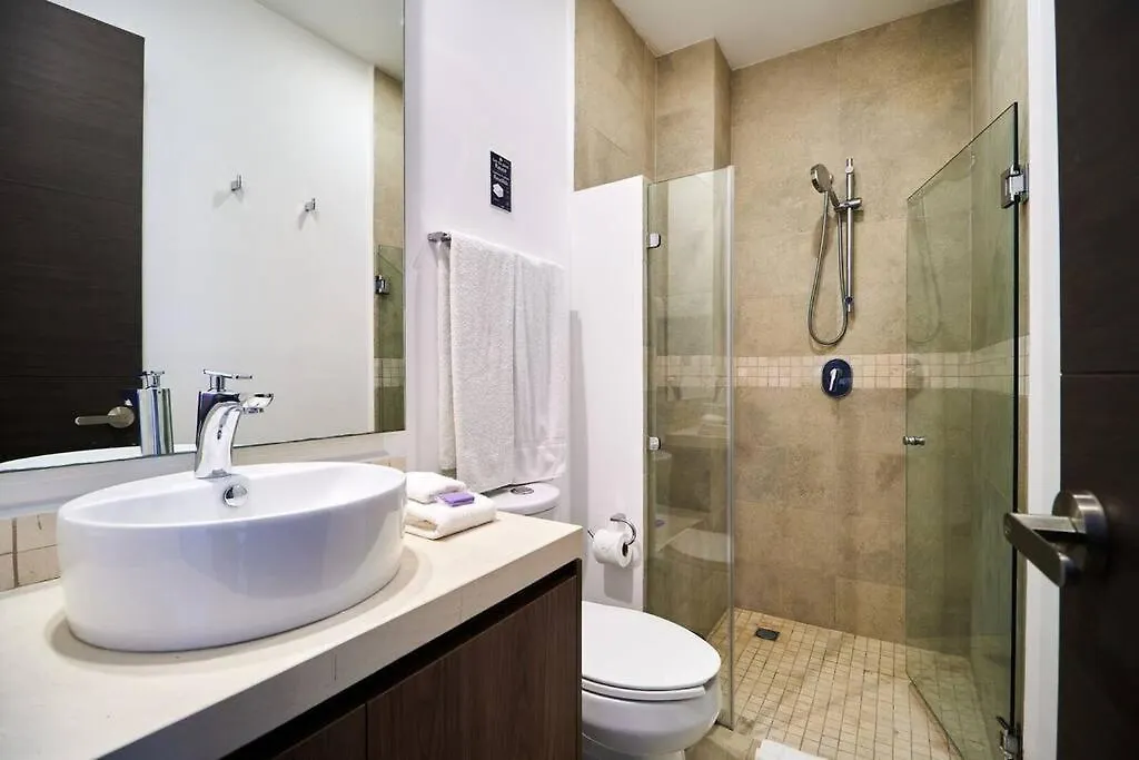 Serene Private Rooftop Jacuzzi Penthouse 2 Pools 5 Min To Beach + Gym 图卢姆 公寓