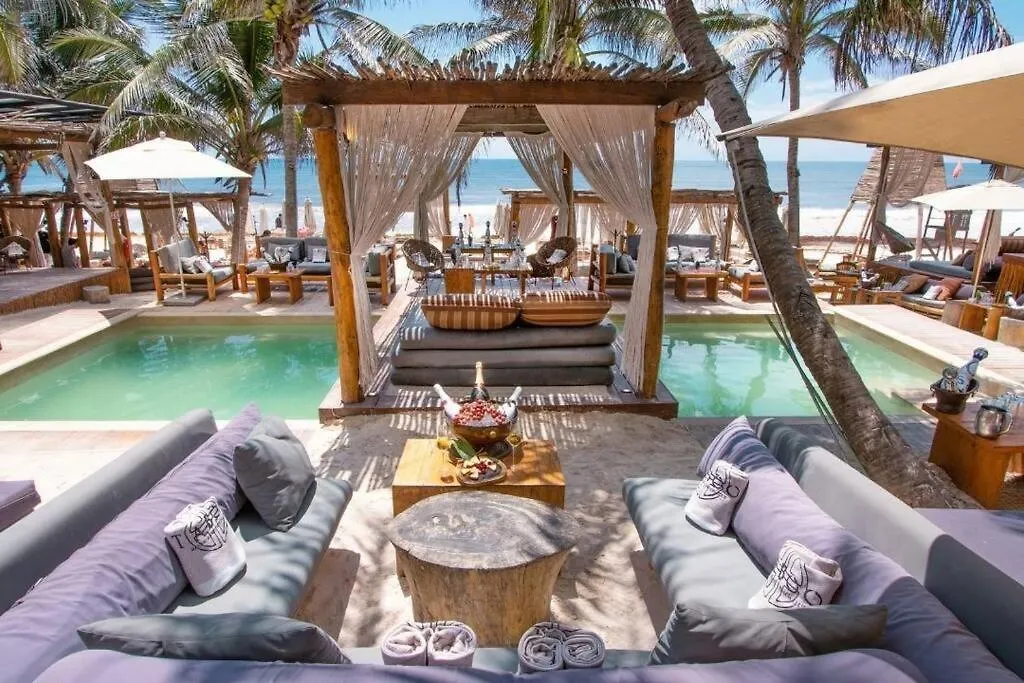 Serene Private Rooftop Jacuzzi Penthouse 2 Pools 5 Min To Beach + Gym Tulum Mexico