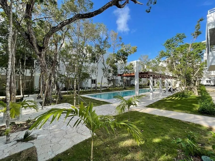 Serene Private Rooftop Jacuzzi Penthouse 2 Pools 5 Min To Beach + Gym Tulum